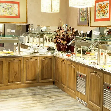 Hotel Balneo Complex & Aquatonik 4*
